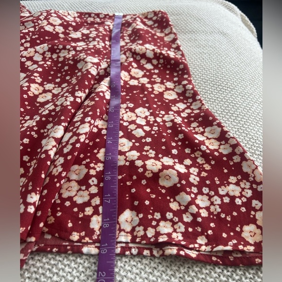 LC Lauren Conrad Floral Mini Skirt in Red and White - Picture 5 of 8